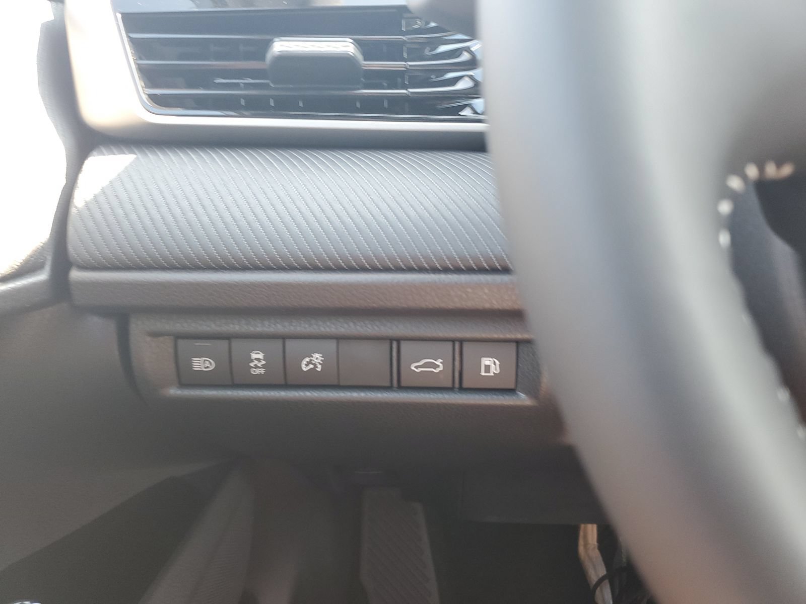 New 2026 Toyota Camry SE w/ Convenience Package FWD image 20