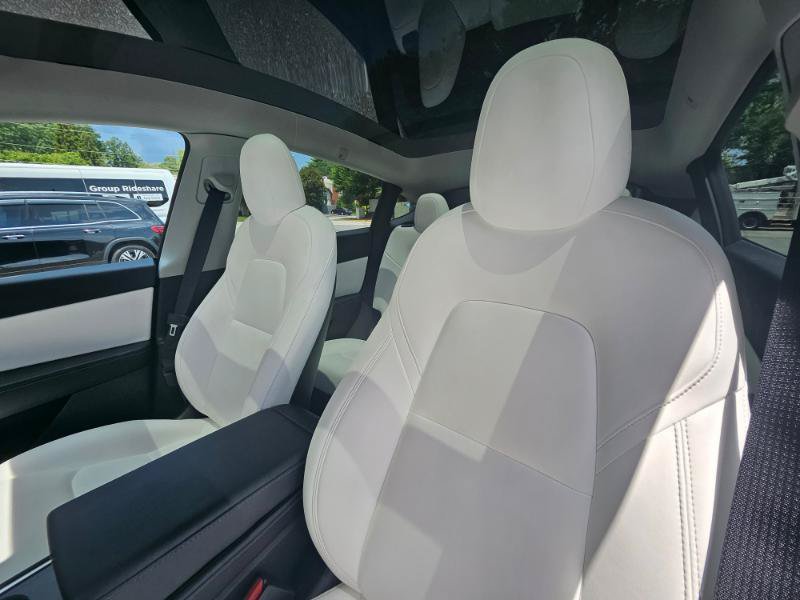 Used 2022 Tesla Model Y Long Range AWD/4WD image 38