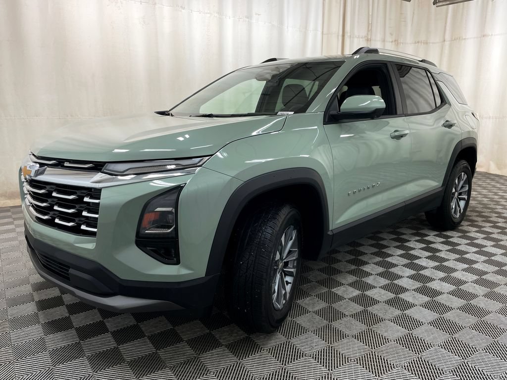 Used 2025 Chevrolet Equinox LT w/ Convenience Package II FWD image 12
