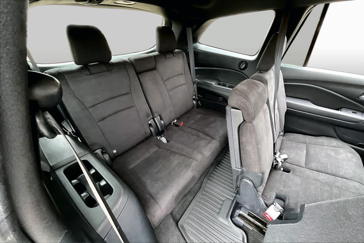Used 2022 Honda Pilot Sport image 19