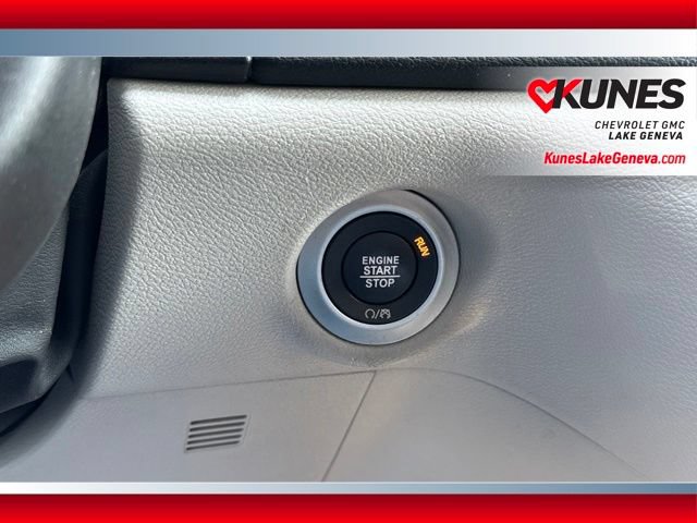 Used 2023 Chrysler Voyager LX FWD image 33