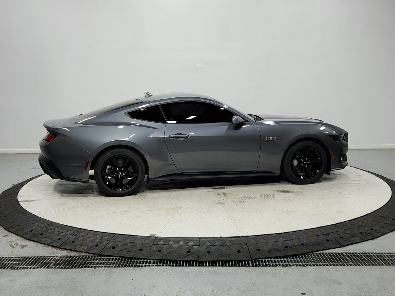 Used 2026 Ford Mustang GT RWD image 9