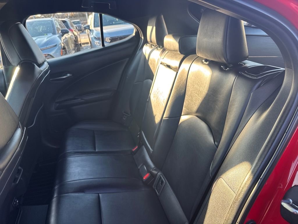 Used 2023 Lexus UX 250h AWD image 34