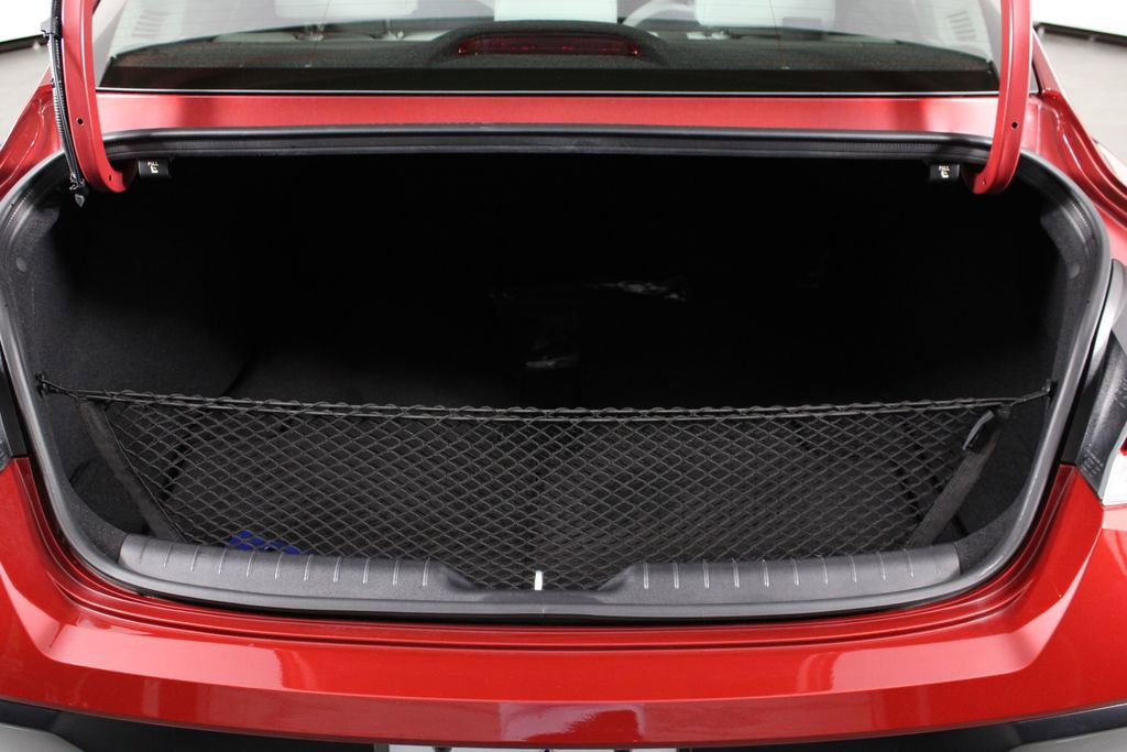 Certified 2025 Hyundai Elantra Limited image 16