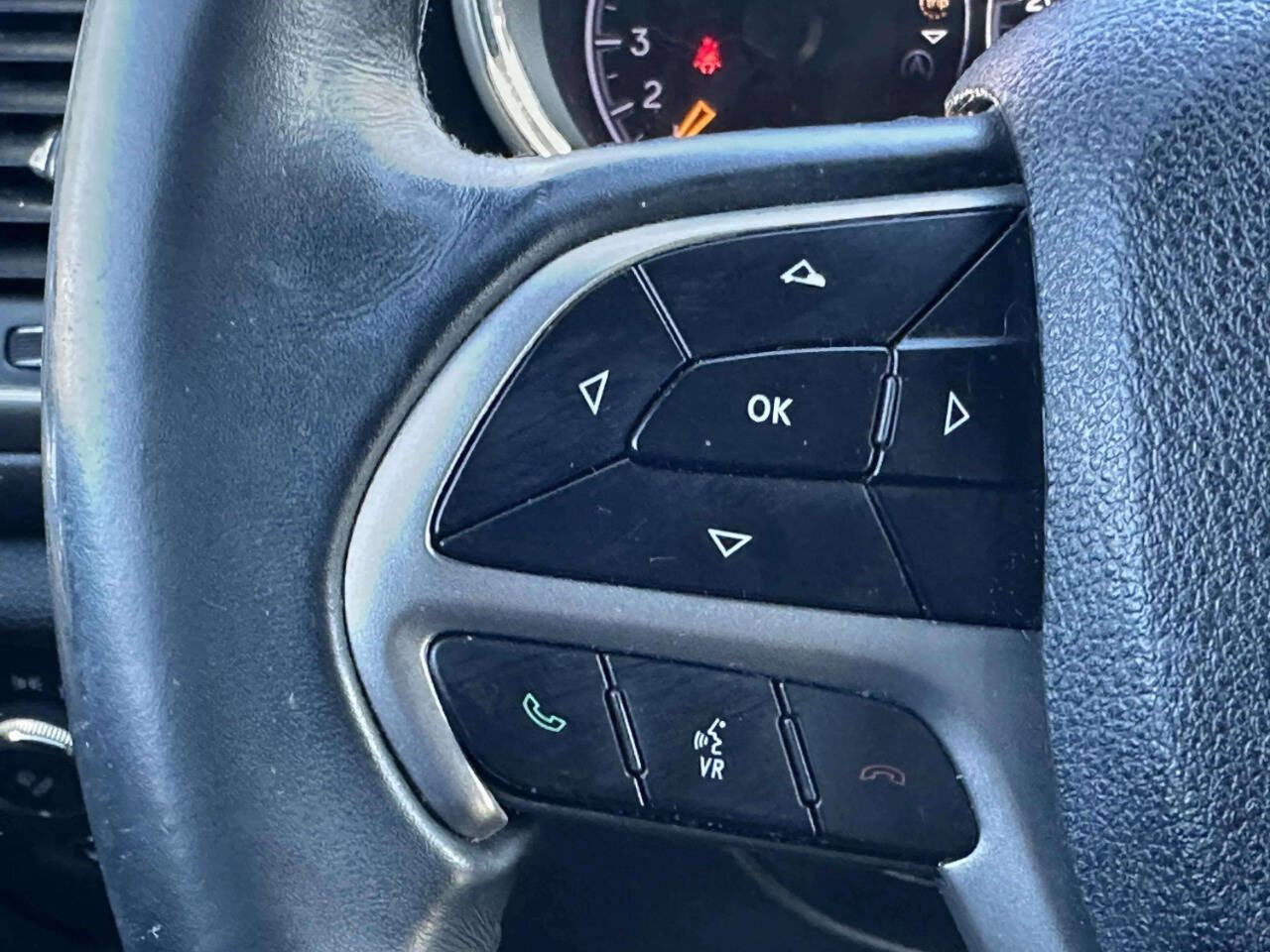 Used 2018 Jeep Grand Cherokee Laredo image 30