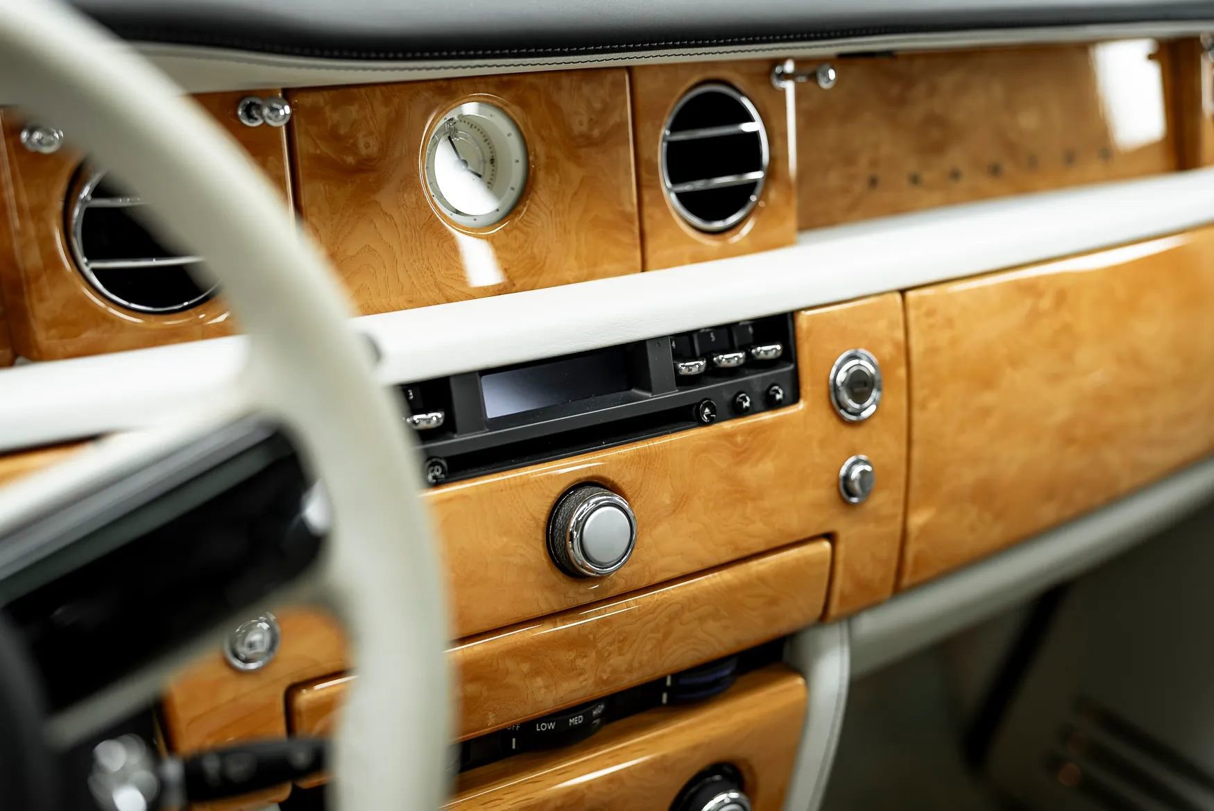 Used 2009 Rolls-Royce Phantom Sedan image 15