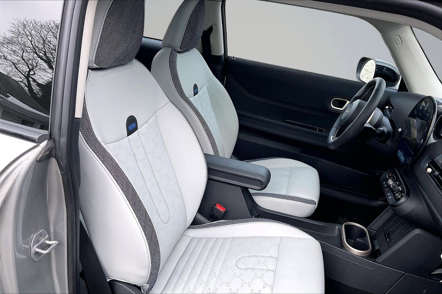 Certified 2025 MINI Cooper 2-Door Hardtop image 7