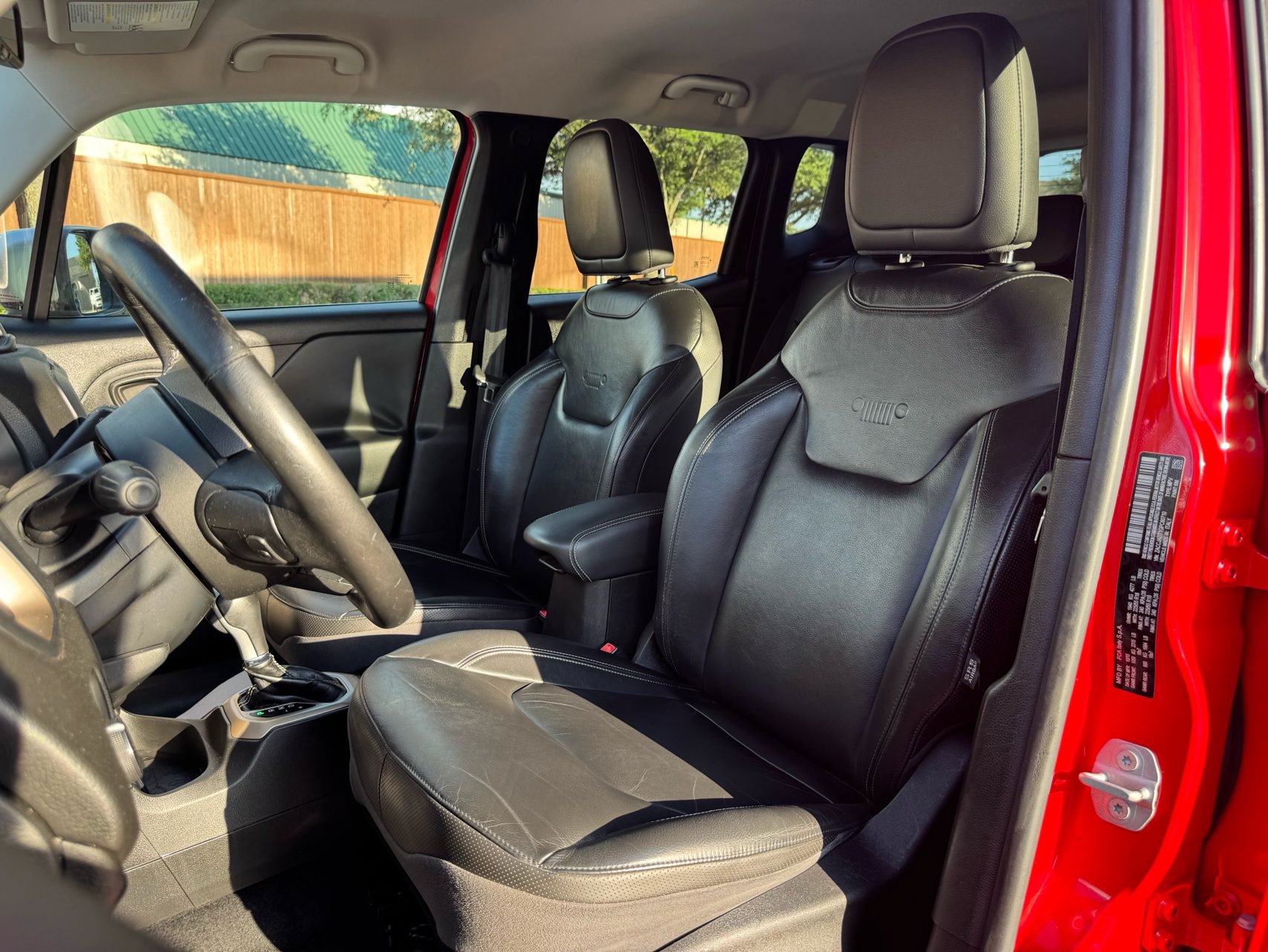 Used 2016 Jeep Renegade Limited FWD image 19