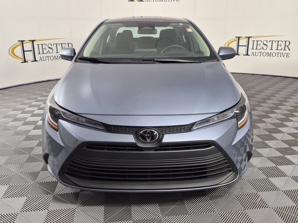 Used 2026 Toyota Corolla LE FWD image 9