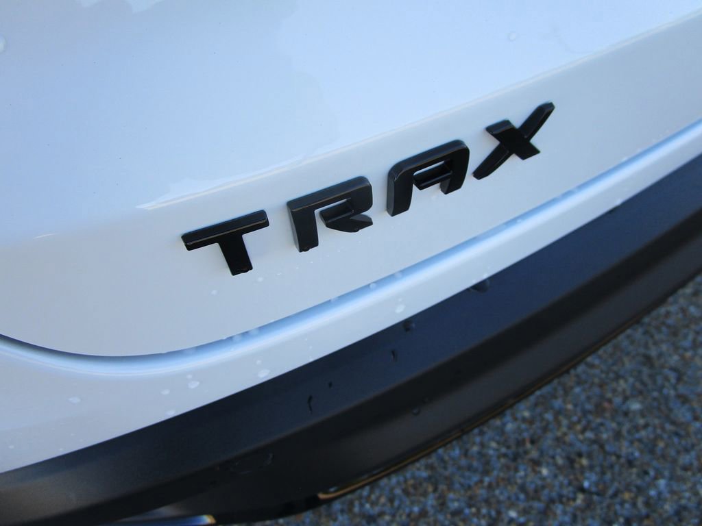 New 2026 Chevrolet Trax RS w/ Sunroof Package image 11