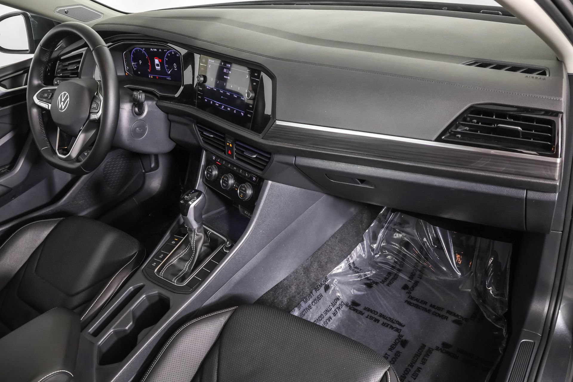 Used 2023 Volkswagen Jetta SEL image 46