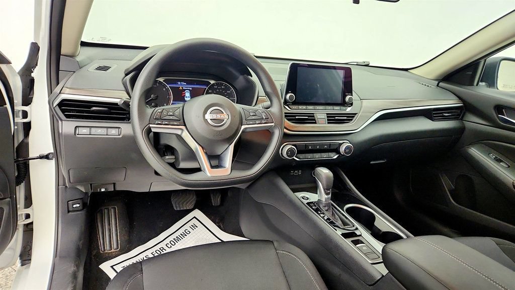 Used 2024 Nissan Altima 2.5 SV AWD/4WD image 11