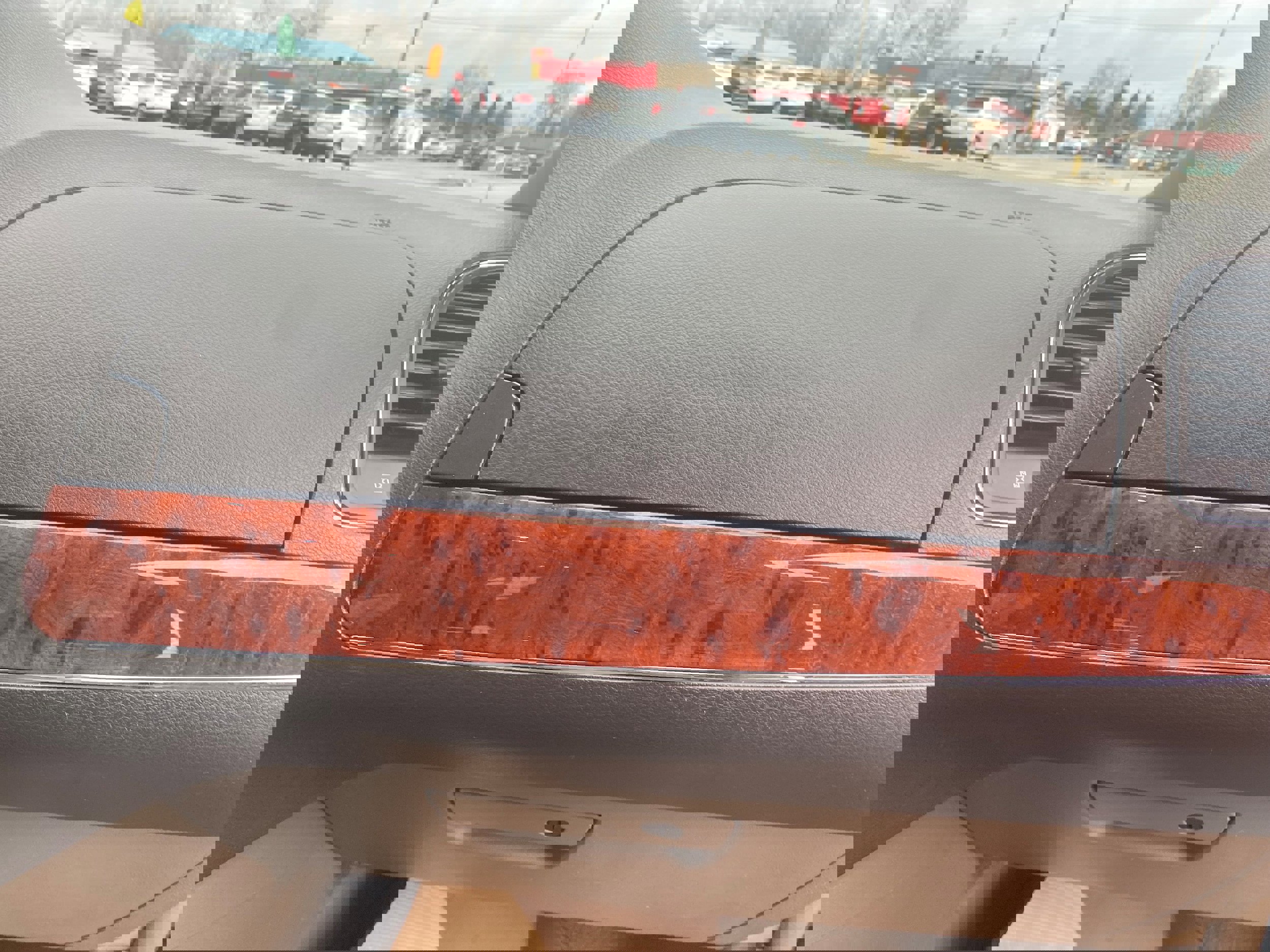 Used 2014 Chrysler Town & Country Touring image 15