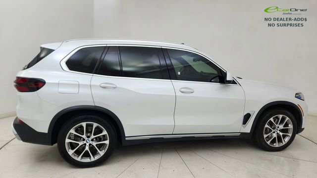 Used 2025 BMW X5 xDrive40i AWD/4WD image 6