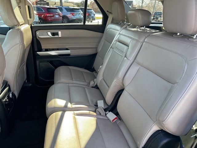 Used 2024 Ford Explorer Limited image 17