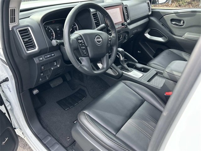 Used 2024 Nissan Frontier SL w/ Technology Package image 14