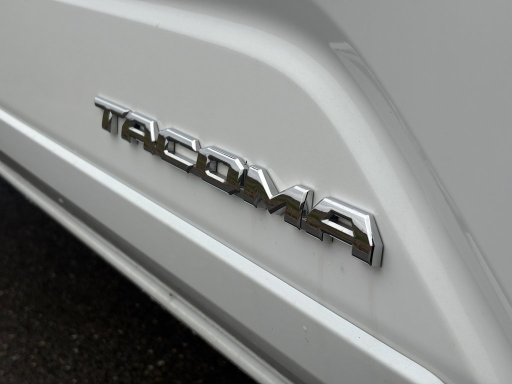 Used 2024 Toyota Tacoma SR5 image 10