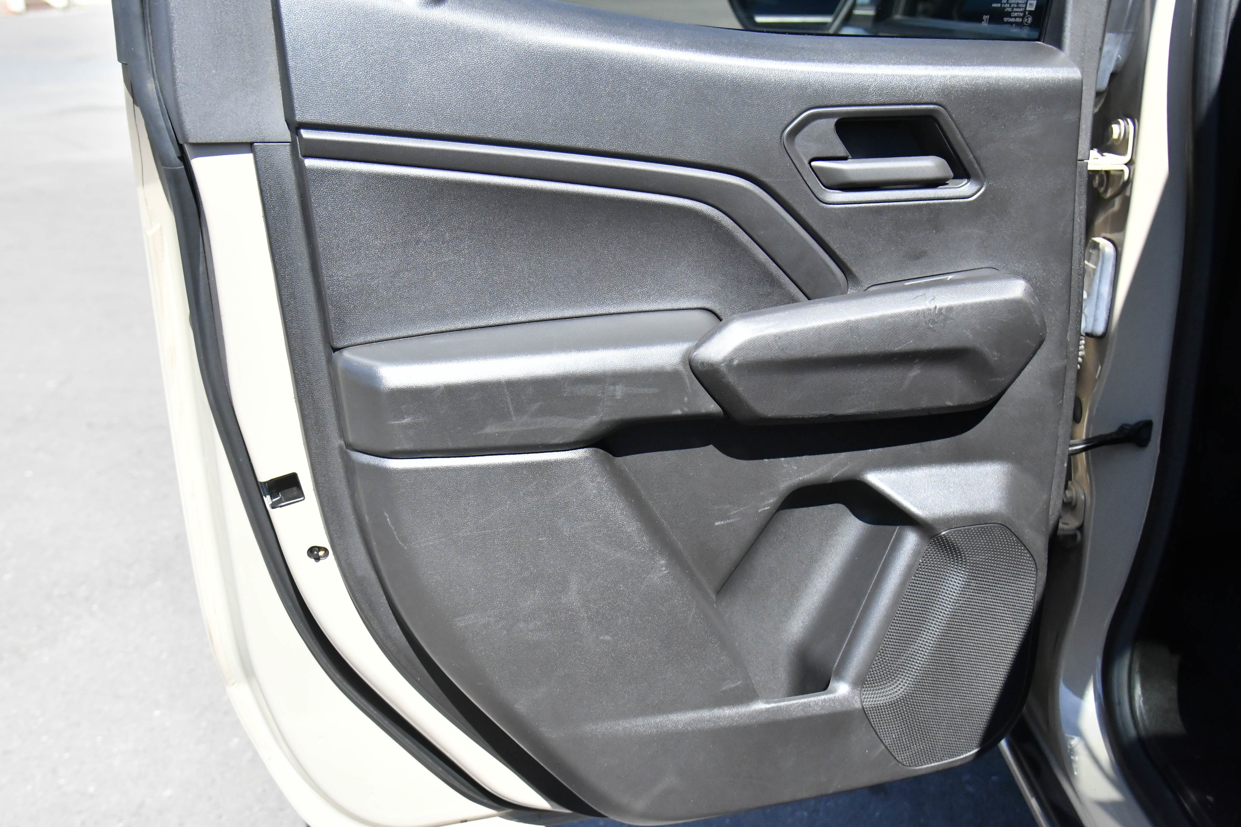 Used 2023 Chevrolet Colorado W/T RWD image 35