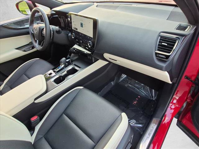 Used 2024 Lexus NX 250 FWD w/ Cold Area Package image 22