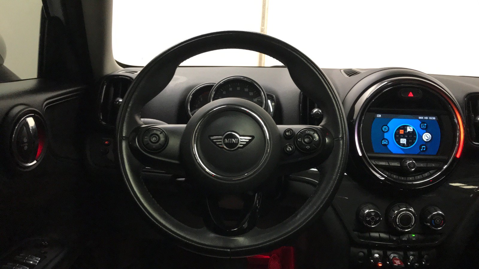 Used 2019 MINI Cooper Countryman w/ Storage Package FWD image 19