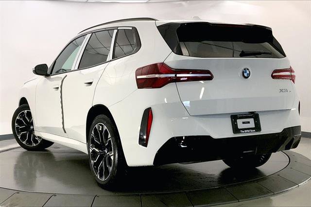 New 2026 BMW X3 xDrive30 w/ Premium Package image 2
