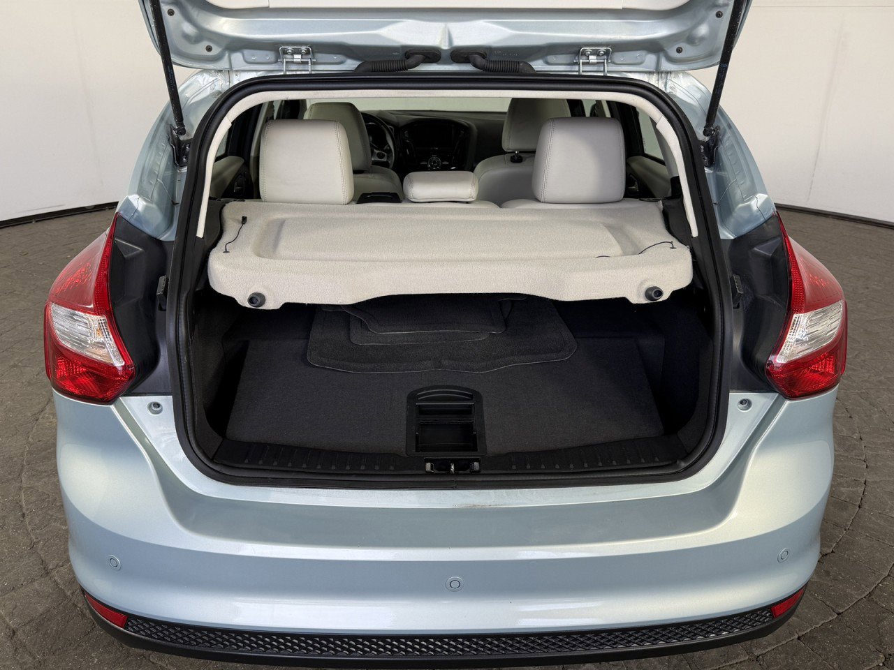 Used 2013 Ford Focus Electric Hatchback image 8