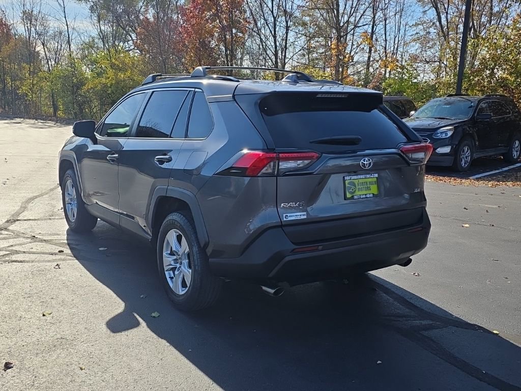 Used 2021 Toyota RAV4 XLE image 5