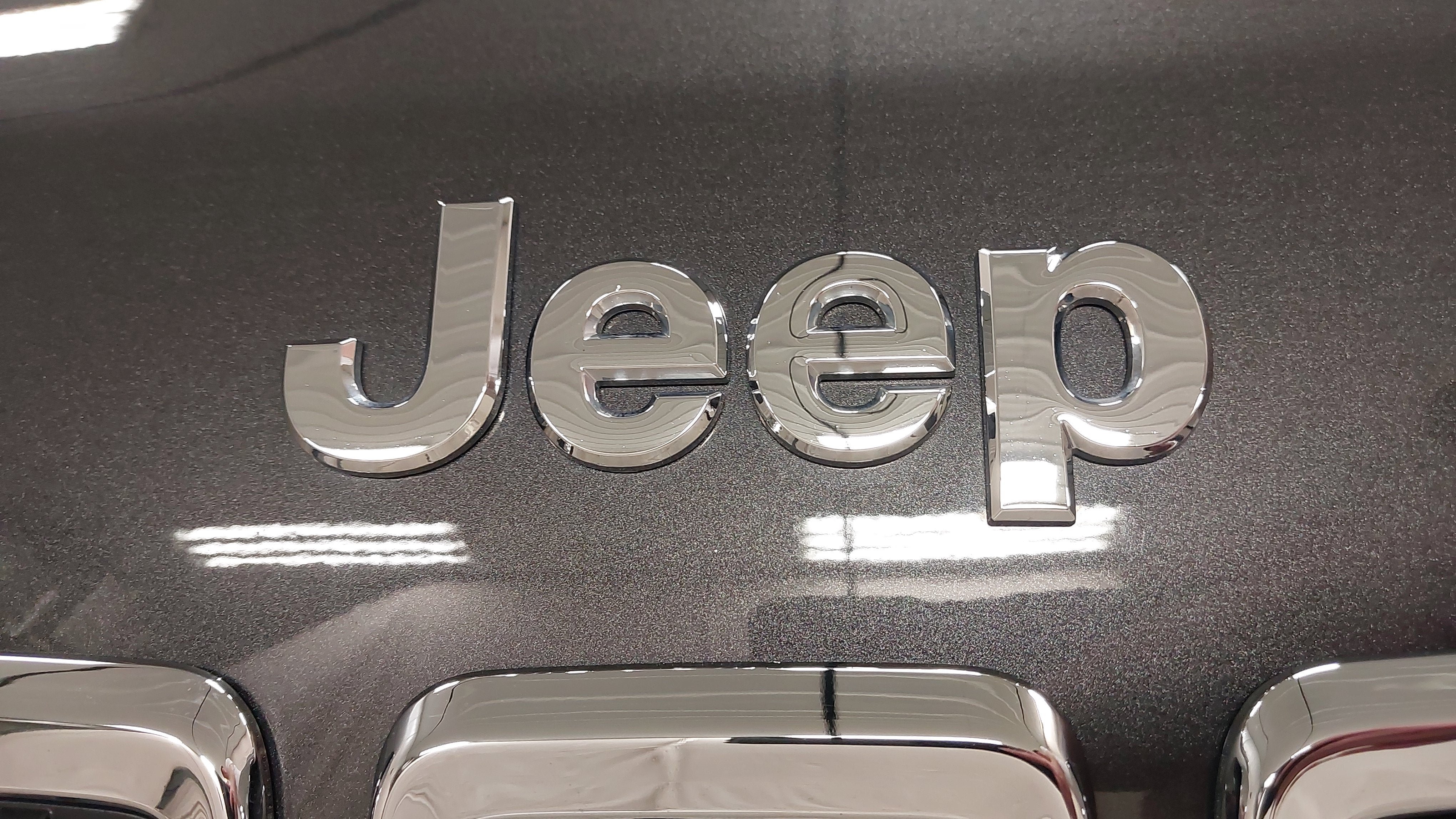 Used 2022 Jeep Cherokee Limited AWD/4WD image 34