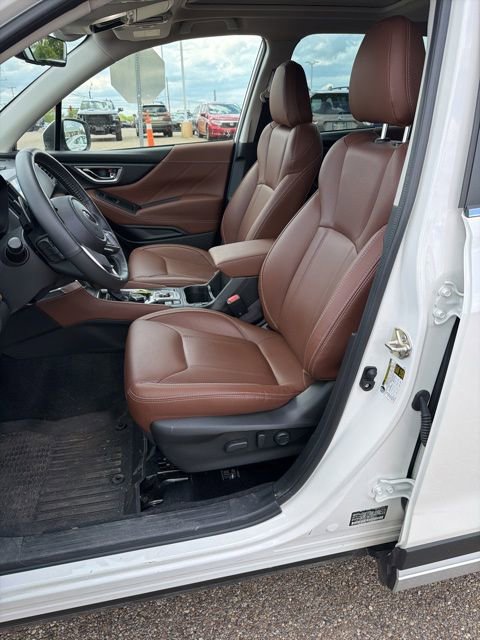 Used 2020 Subaru Forester Touring AWD/4WD image 5