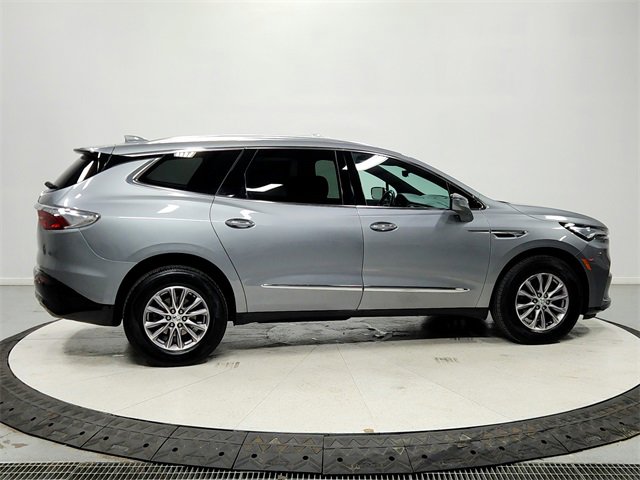 Used 2024 Buick Enclave Premium image 8