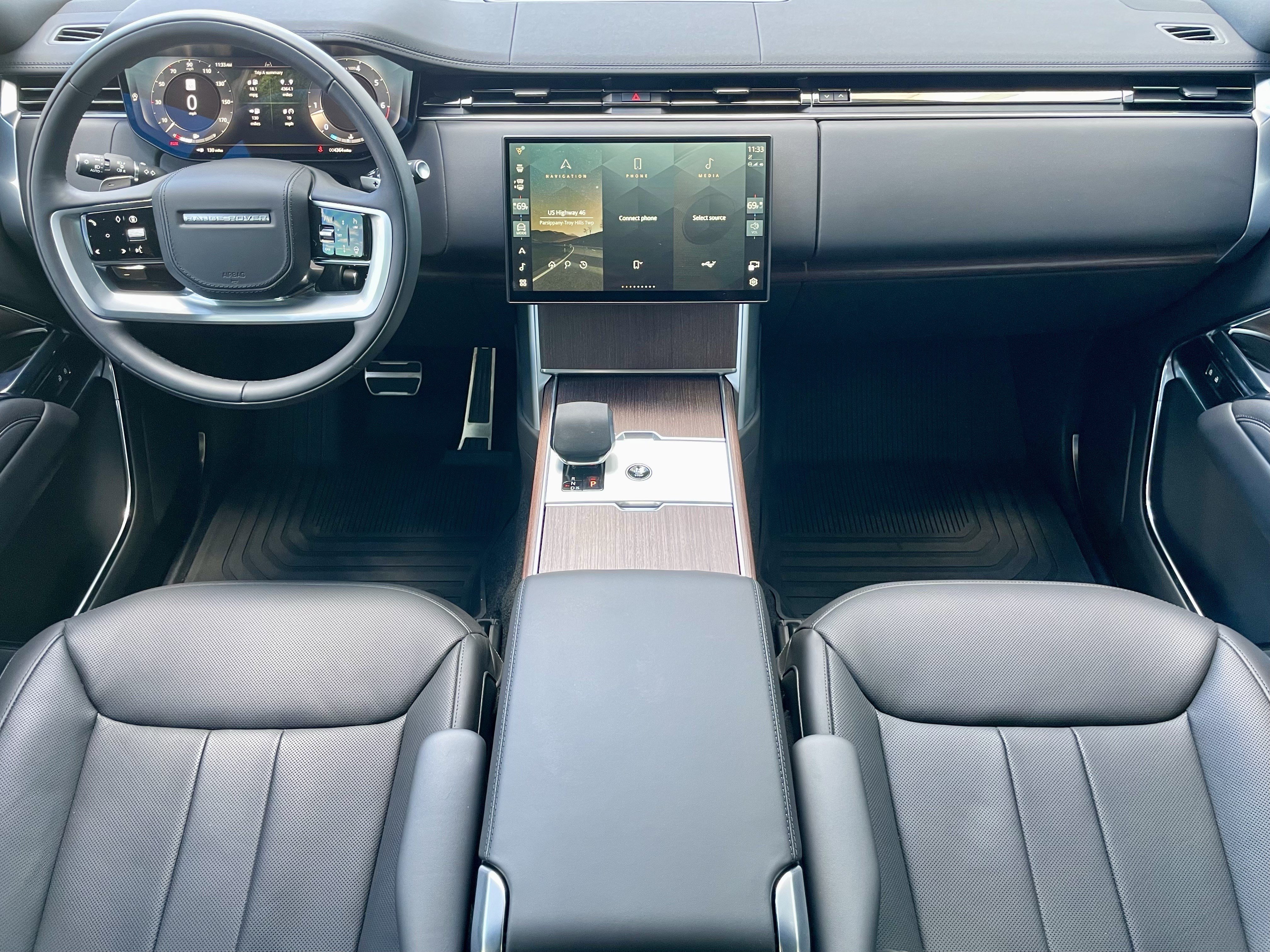 Used 2025 Land Rover Range Rover SE AWD/4WD image 16