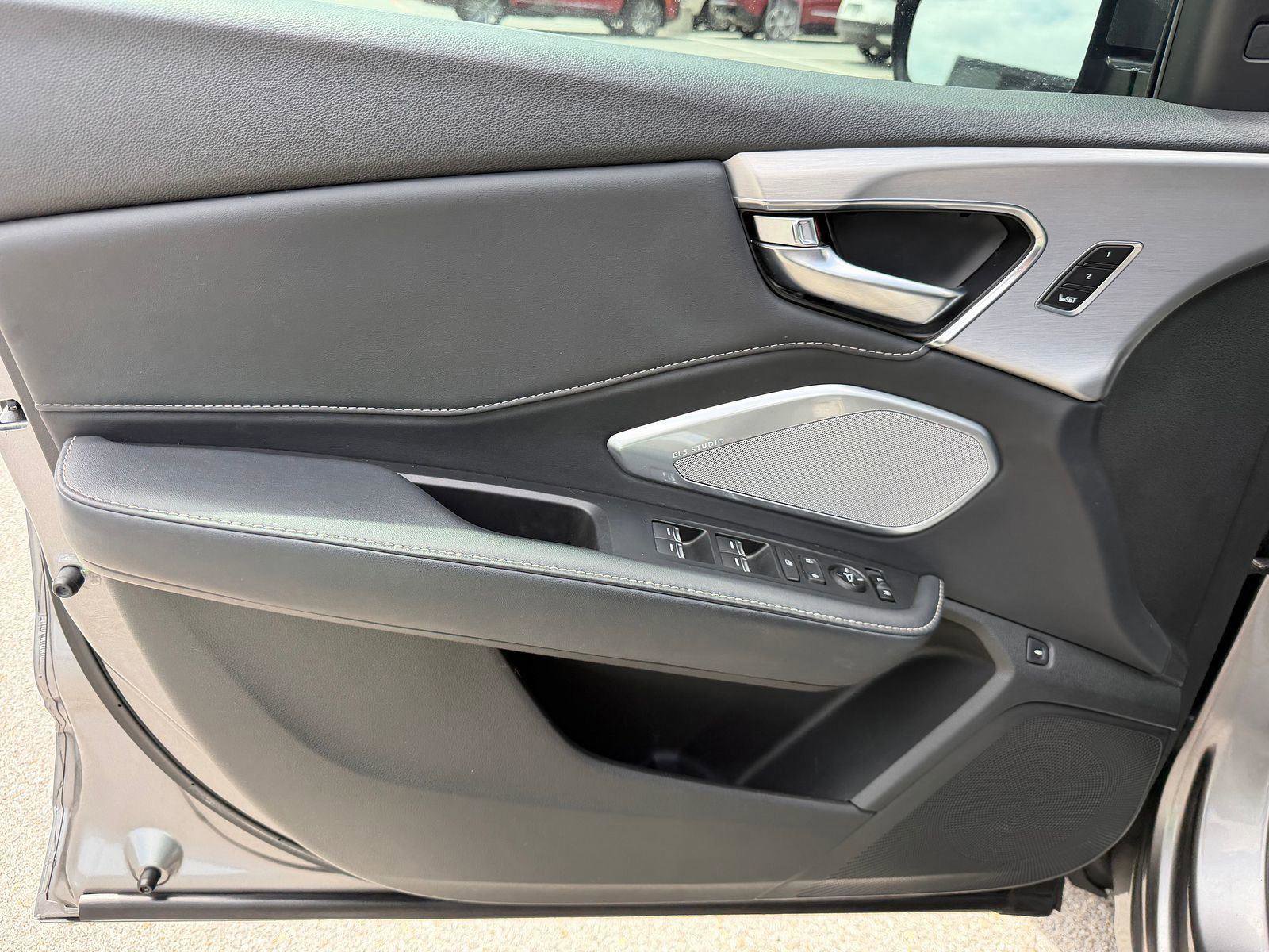 Used 2023 Acura RDX FWD w/ Technology Package image 6