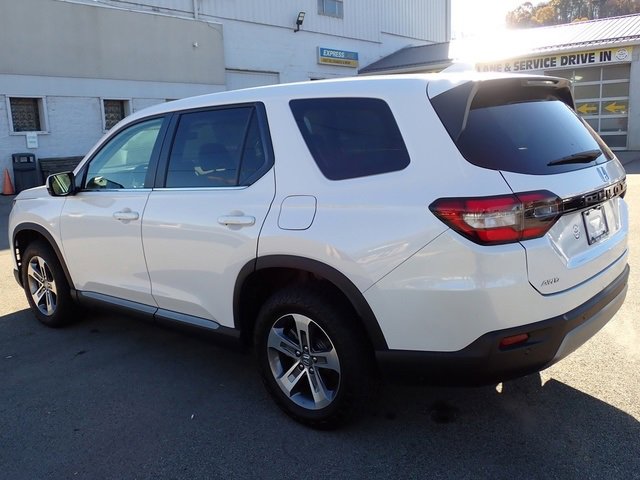 Used 2023 Honda Pilot EX-L image 3