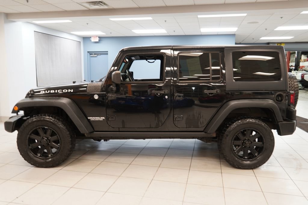 Used 2013 Jeep Wrangler Unlimited Rubicon w/ Connectivity Group image 2