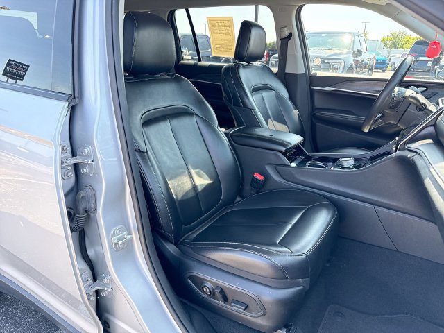 Used 2023 Jeep Grand Cherokee L Limited AWD/4WD image 26