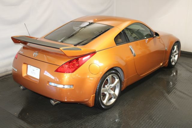 Used 2006 Nissan 350Z Touring w/ (N93) Cargo Convenience Pkg RWD image 4