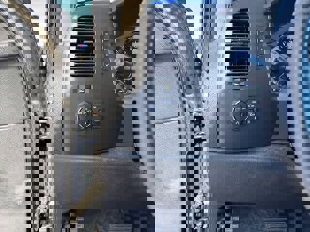 Used 2013 Chevrolet Silverado 1500 LT image 10