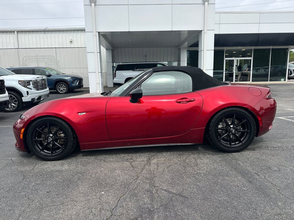 Used 2020 MAZDA MX-5 Miata Sport image 9