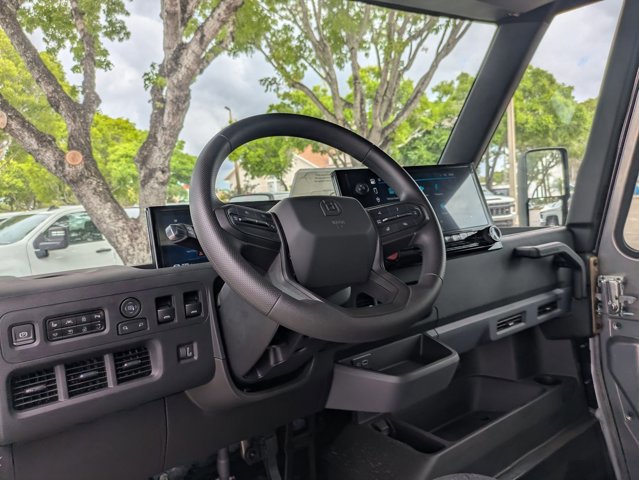 Used 2024 Chevrolet Brightdrop 600 w/ Battery Pack, Max Range AWD/4WD image 10