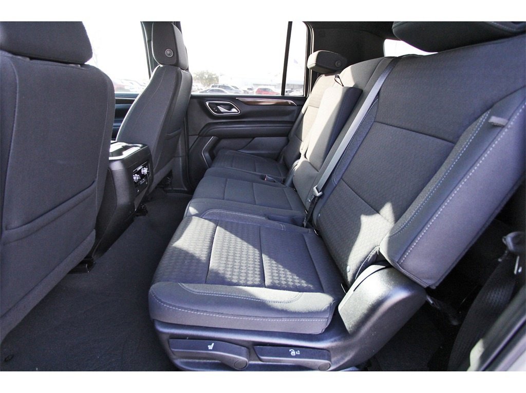Used 2024 GMC Yukon XL SLE w/ Gmc Pro Safety Plus Package image 7