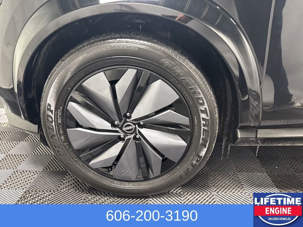 Used 2023 Nissan Ariya AWD image 11