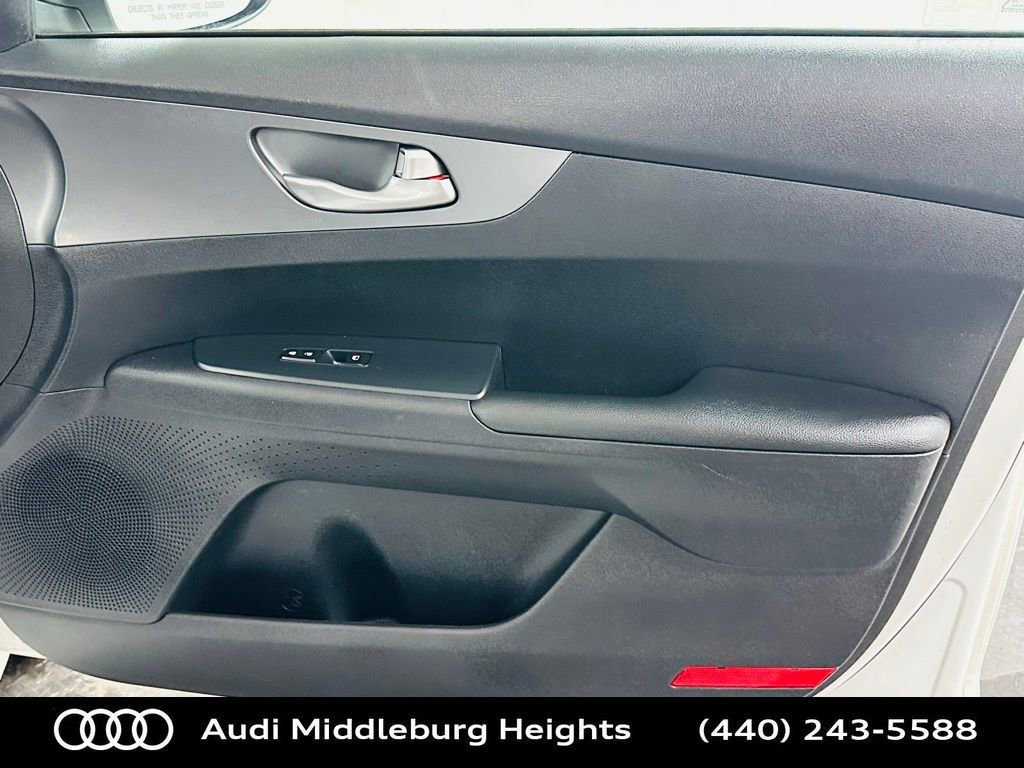 Used 2020 Kia Forte LXS image 27