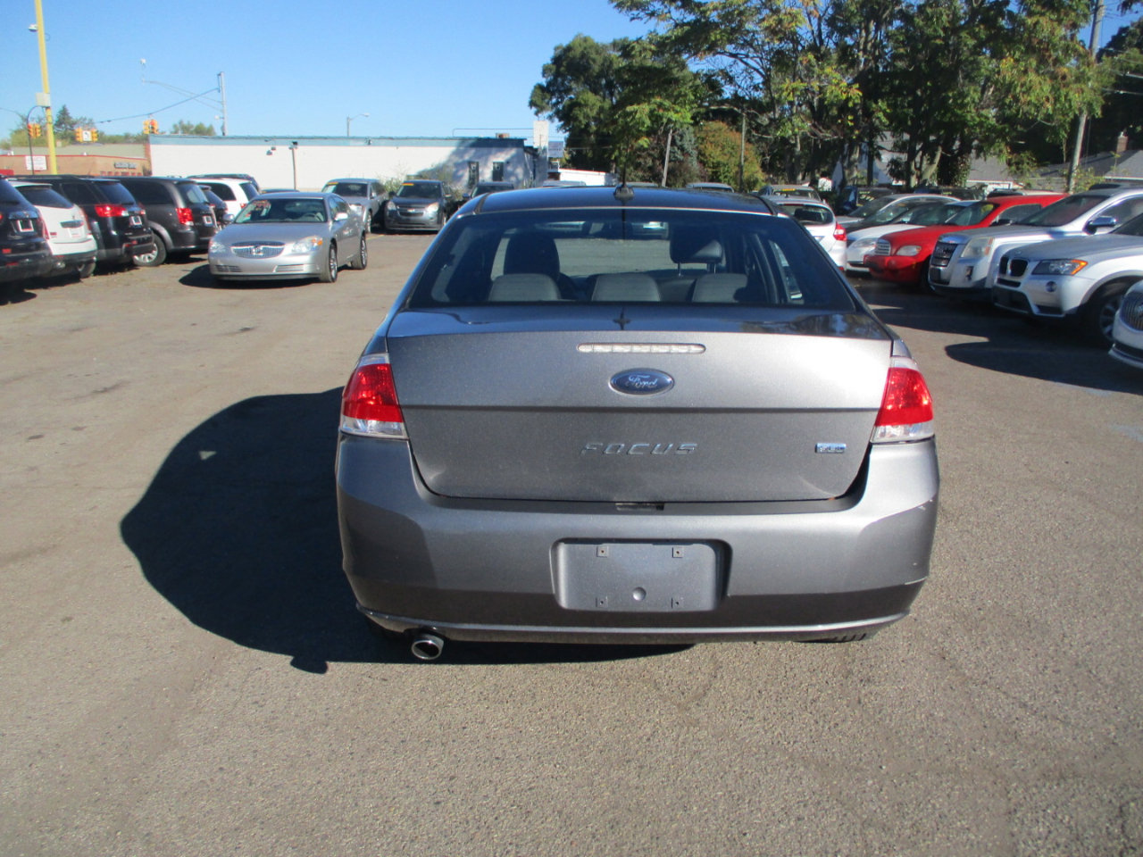 Used 2010 Ford Focus SEL image 5