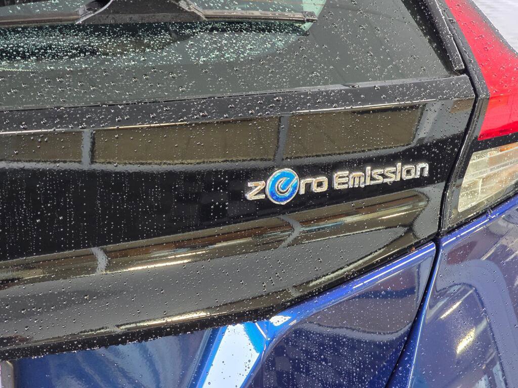 Used 2021 Nissan Leaf SV image 14