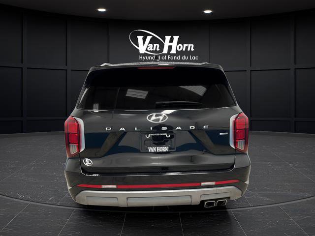 Used 2025 Hyundai Palisade Limited AWD/4WD image 4
