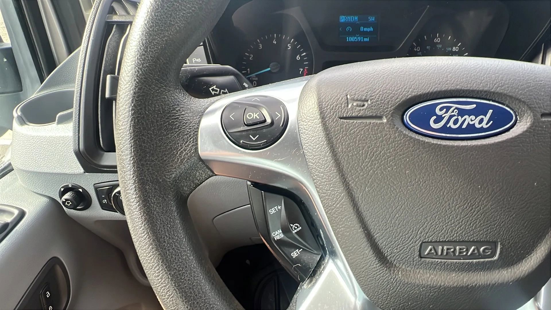 Used 2018 Ford Transit 350 XLT image 15