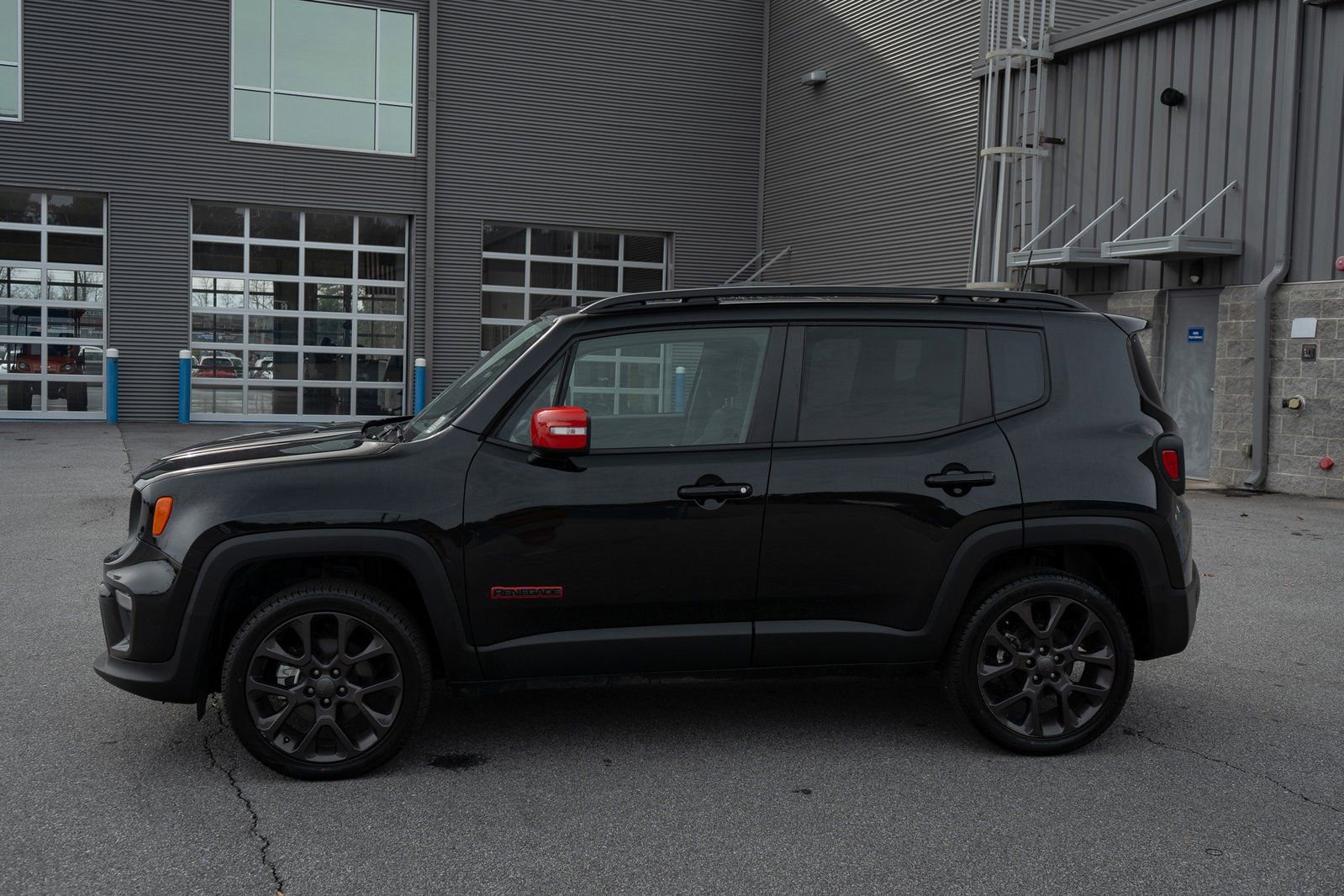Used 2023 Jeep Renegade Latitude w/ Sun/Sound Group image 5