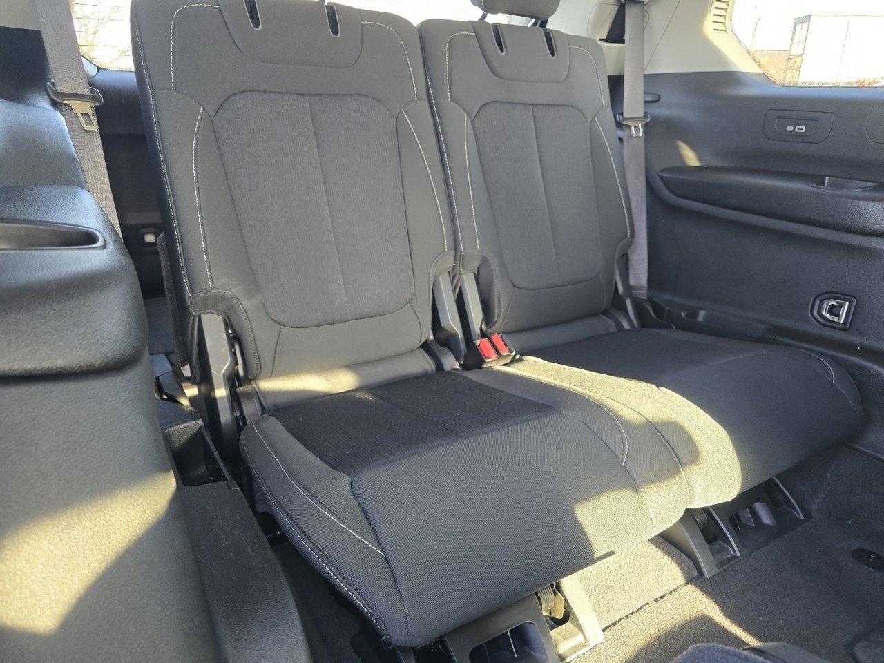 Used 2022 Jeep Grand Cherokee L Laredo w/ Luxury Tech Group I image 19