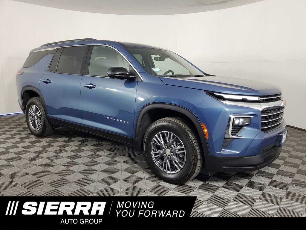Used 2026 Chevrolet Traverse LT w/ Driver Confidence Package image 1