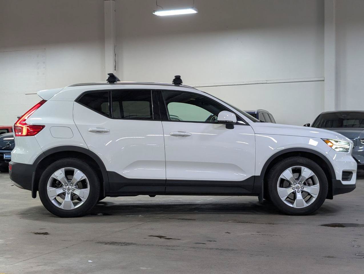 Used 2019 Volvo XC40 T5 Momentum AWD/4WD image 8